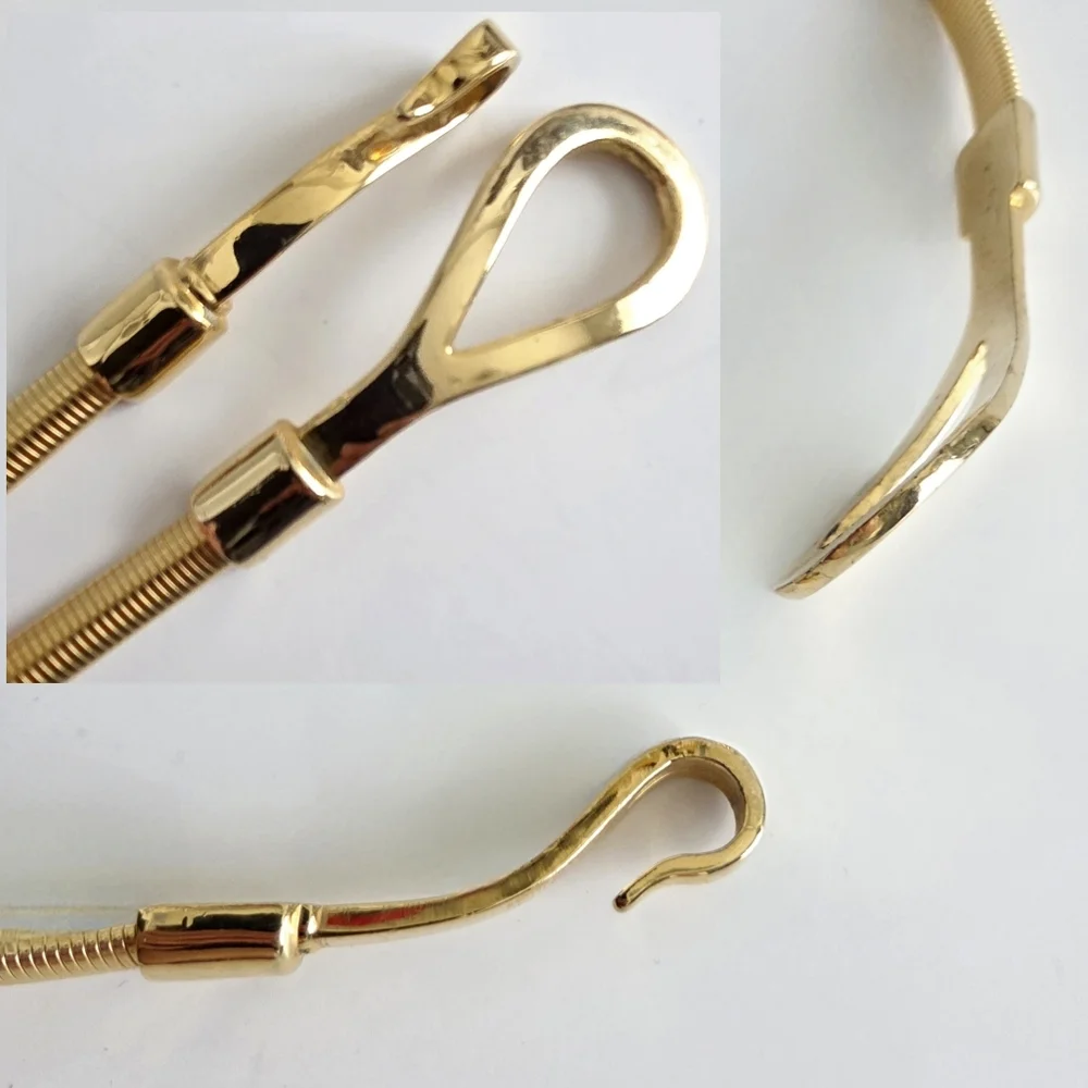 Slinky Gold Vintage Disco Stretch Belt With Hook Closure, Size Small